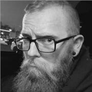 Studentessa frequentante la quarta superiore del liceo delle scienze umane, con voti eccellenti